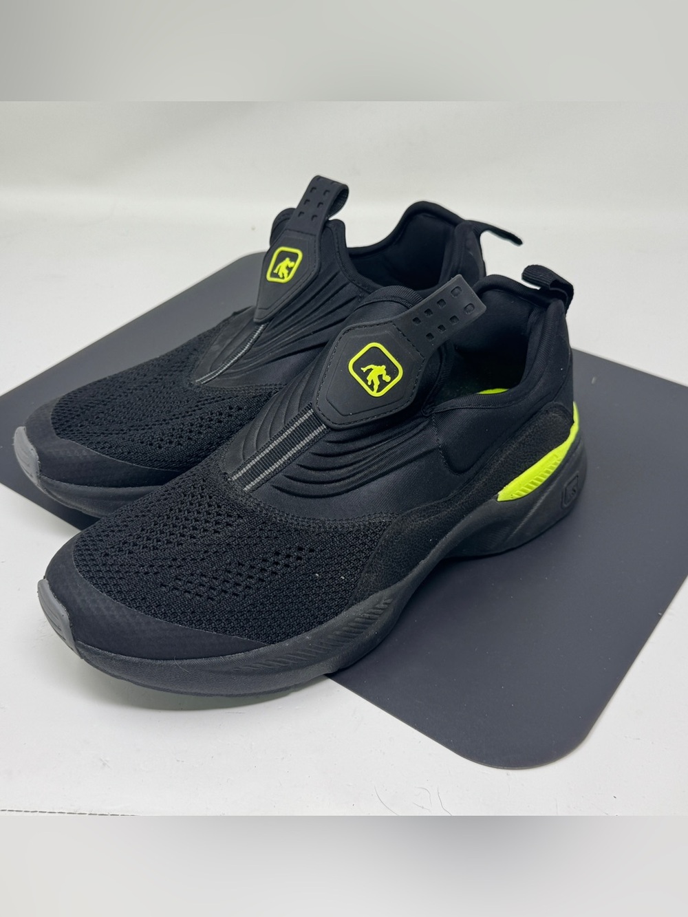 AND1 Men's Reaction 2.0 Slip-On Sneakers | Black Athletic Shoes NWT 8 AND 1